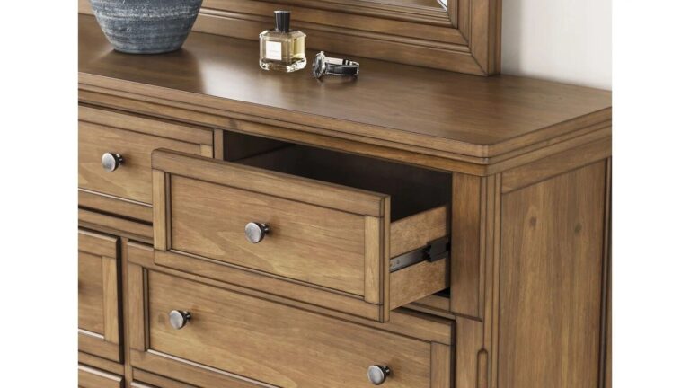 VANDERMORE BEDROOM SET